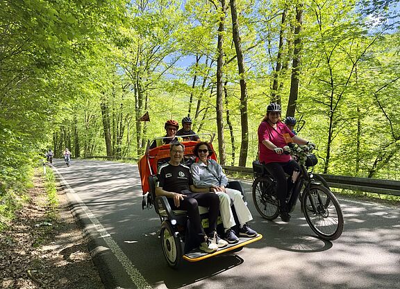 Mit der Rikscha auf der L 699 - „Ennepetal auf Rollen und Rädern“, 11. Mai 2024